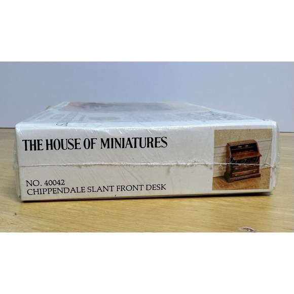 House of Miniatures Kit #40042 Chippendale Slant Front Desk Circa1750 Sealed/NIB - Picture 4 of 5